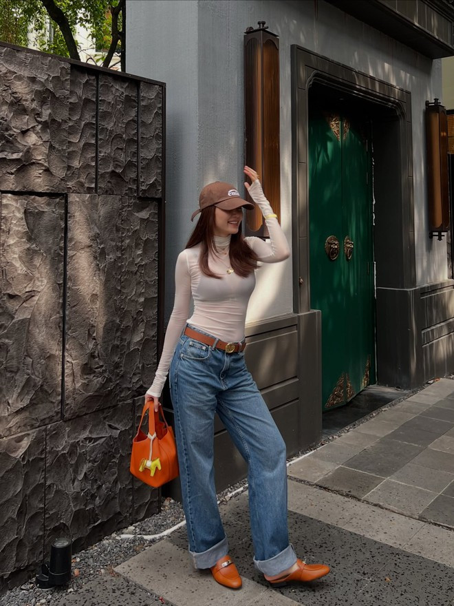 Vắng bóng showbiz Thiều Bảo Trang vẫn nổi bật nhờ gu thời trang hiện đại