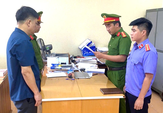 Khởi tố 3 bị can trong đường dây mua bán hóa đơn hơn 11 tỷ đồng
