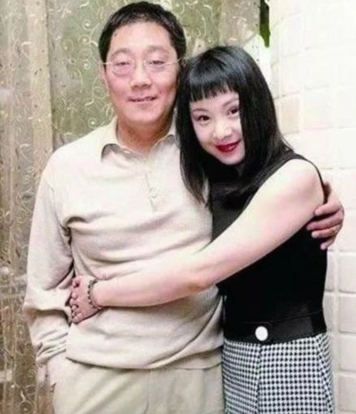 An Văn bên chồng - nhạc sĩ Tô Việt.