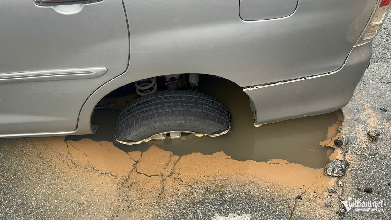 W-nươc ngập banh xe.jpeg