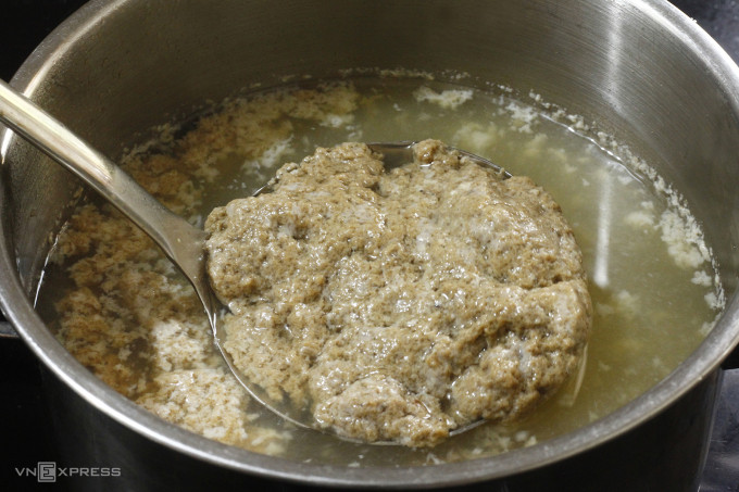 Món canh bún vỉa hè Ốc Thanh Vân phải lòng suốt 24 năm có gì đặc biệt?- Ảnh 9.