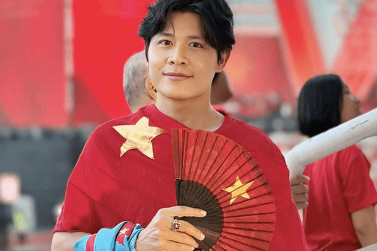 Nguyễn Văn Chung: 'Tôi không viết những bài hát về quê hương đất nước với mong muốn top trending'