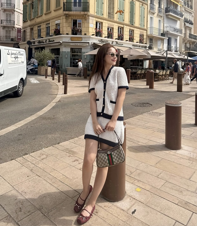 Chi Pu diện nguyên cây hàng hiệu được khen xinh như công chúa