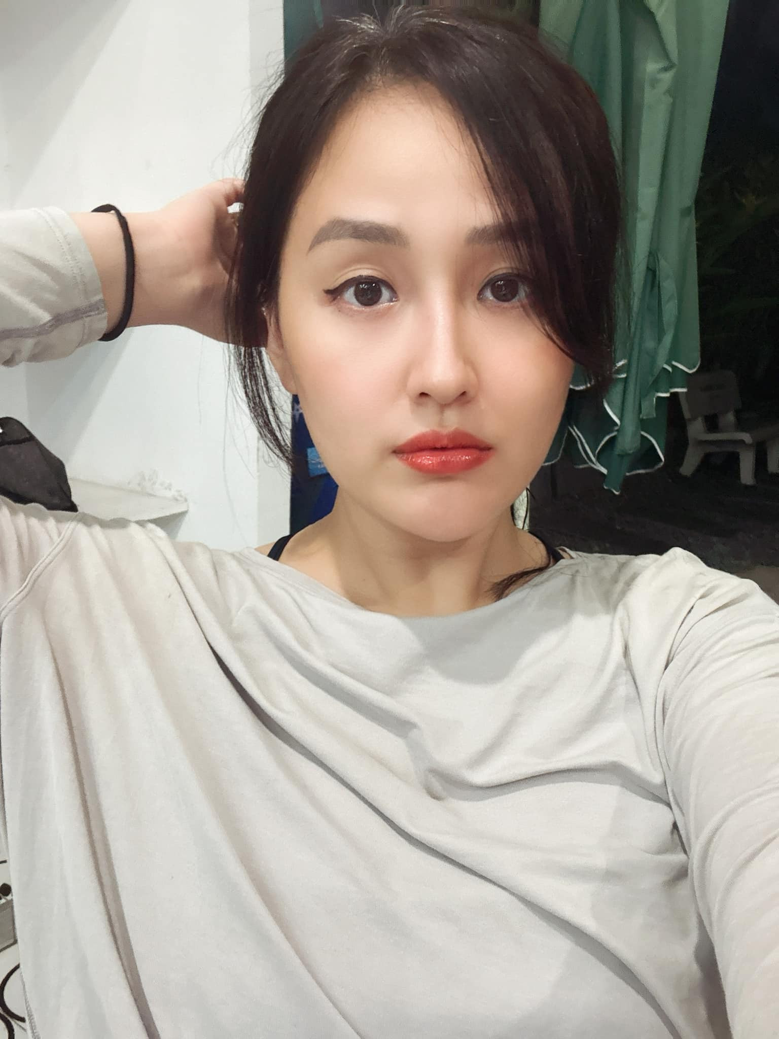 Làn da khỏe đẹp ở tuổi U40 của Hoa hậu Mai Phương Thúy - Ảnh 9.