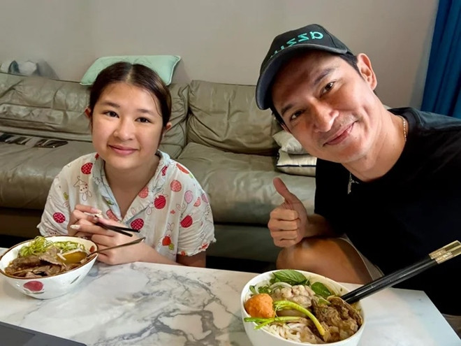 Diễn viên Huy Khánh và vợ cũ tái hợp sau ly hôn