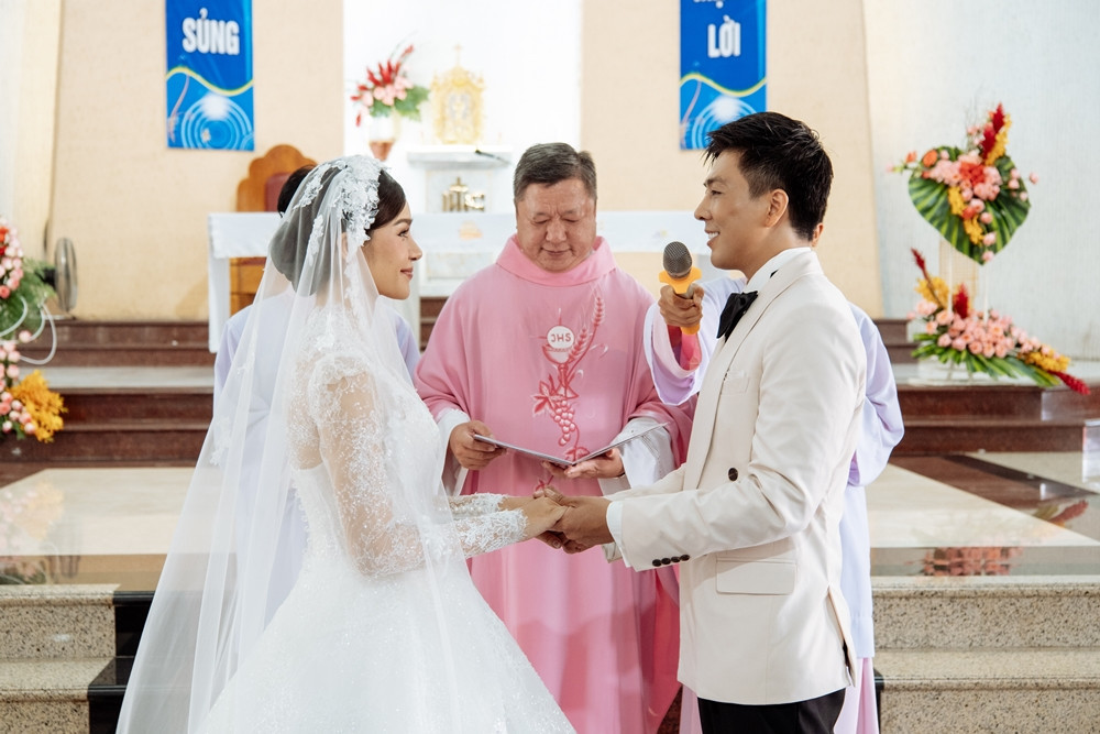 le thu trang quang son003.jpg