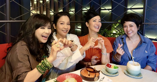 Đằng sau ánh hào quang sân khấu: Tình bạn đặc biệt của bộ 3 diva Thanh Lam, Hồng Nhung, Mỹ Linh