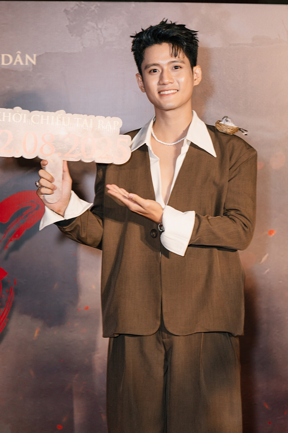 Dàn diễn viên Mưa đỏ hé lộ góc khuất tâm lý sau mỗi cảnh quay ở Thành cổ Quảng Trị