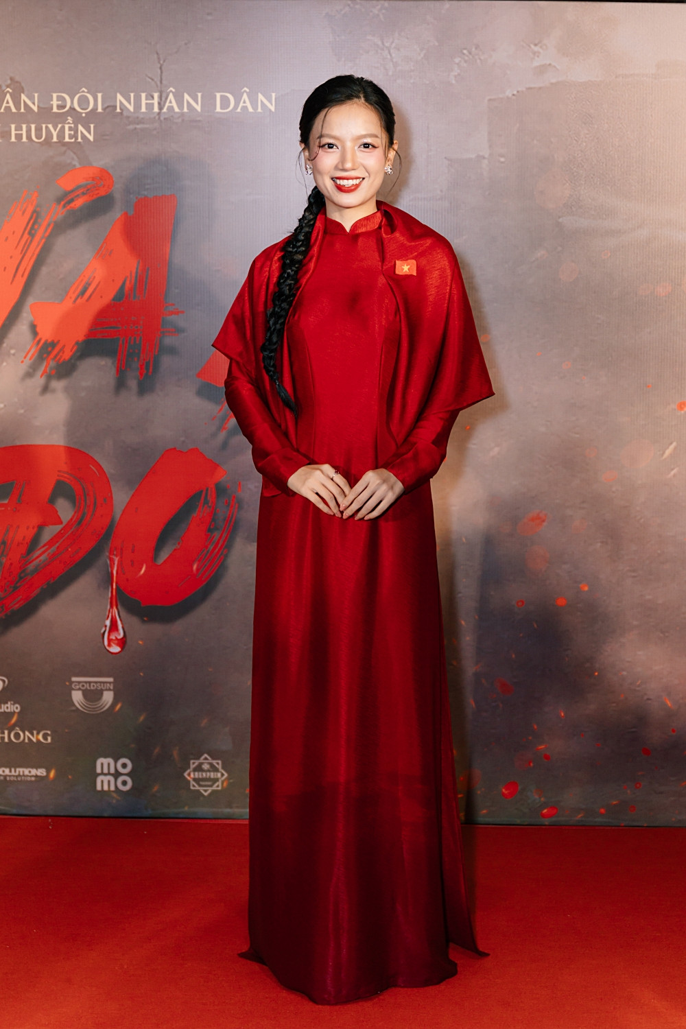 Dàn diễn viên Mưa đỏ hé lộ góc khuất tâm lý sau mỗi cảnh quay ở Thành cổ Quảng Trị