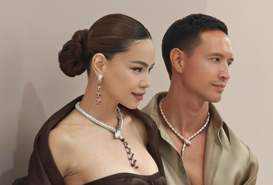 Hồ Ngọc Hà - Kim Lý diện phụ kiện tiền tỷ, khoe nét phu thê đẹp đôi bất chấp cam thường