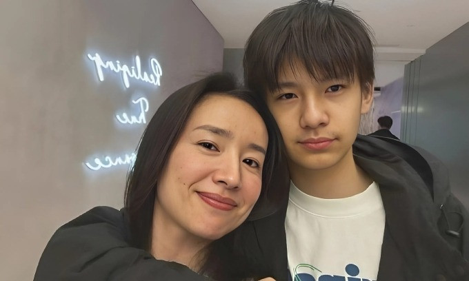 Ngoại hình siêu đẹp trai của dàn quý tử nhà mỹ nhân Hoa ngữ