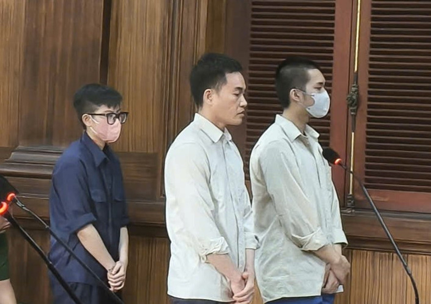 Chở ma túy ngụy trang dưới bó rau , cô gái trẻ bị tuyên án tử hình - Ảnh 1.