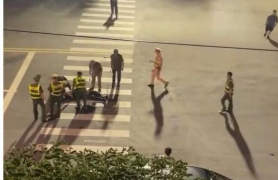 thong chot bao ve hop luyen toi 219 2 doi tuong dam canh sat co dong chan thuong nang 20250821223146.jpg