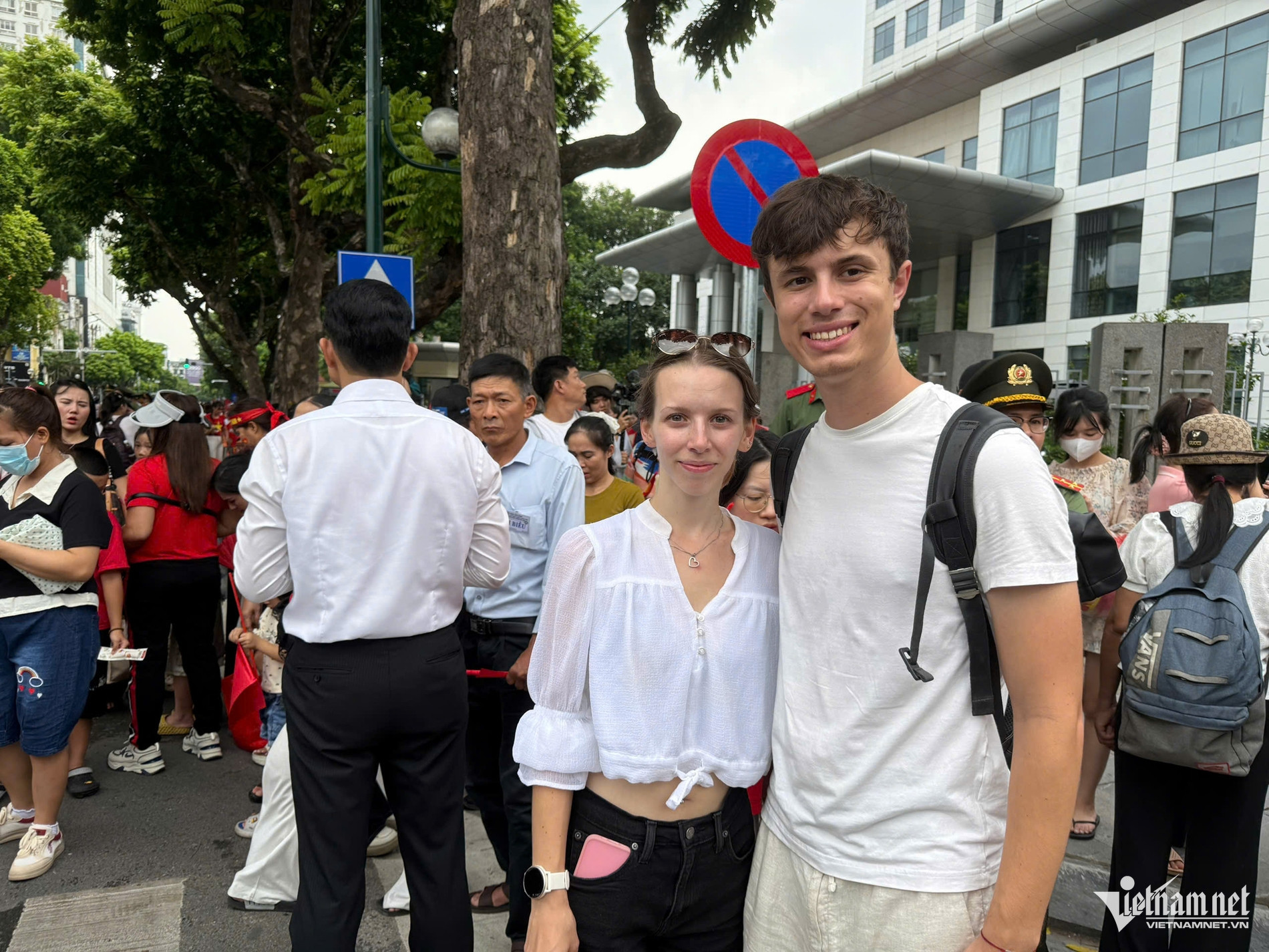 W-khach di xem dieu binh 7.jpg