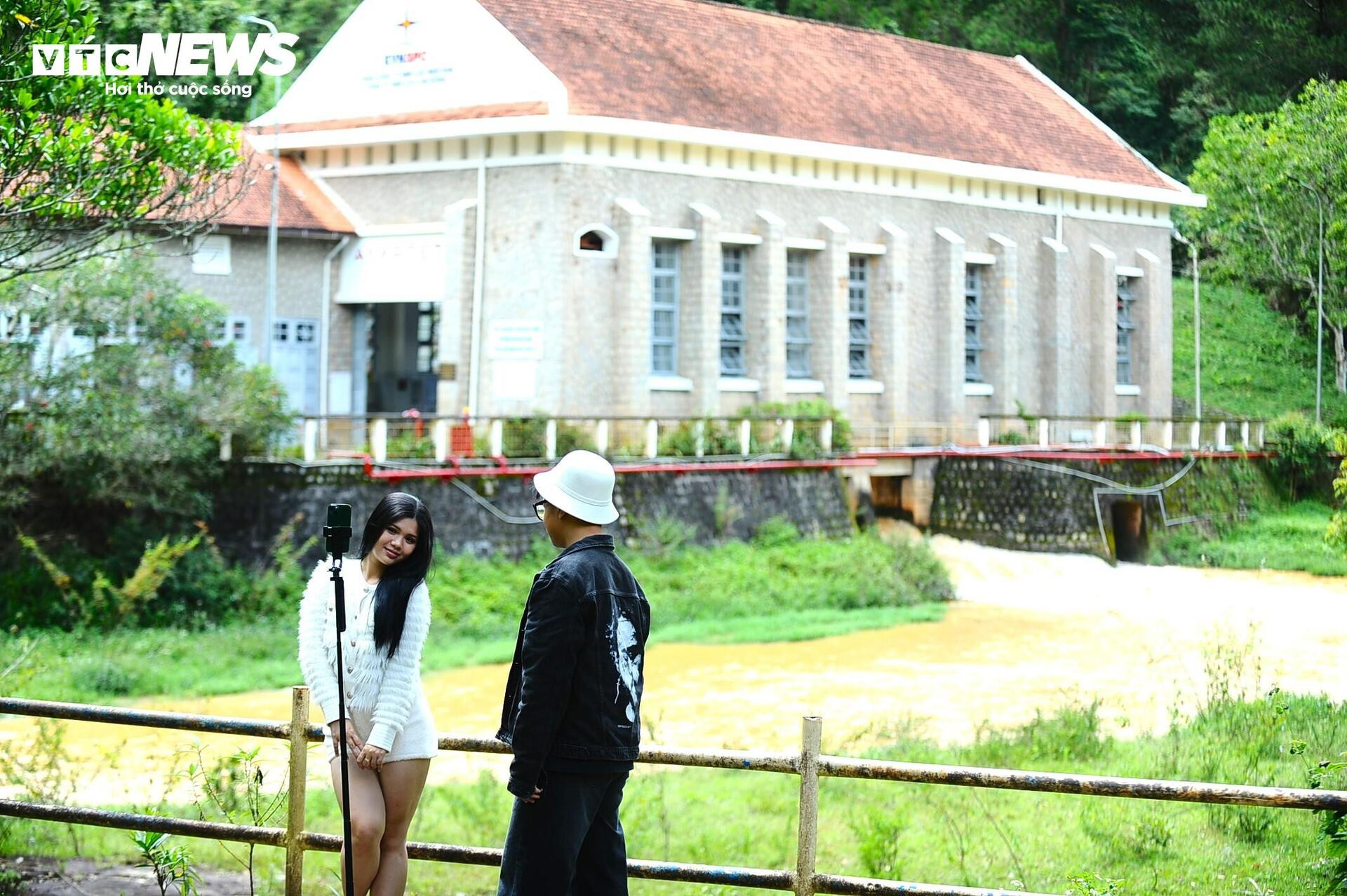 Ngắm thủy điện cổ nhất Việt Nam, nơi giới trẻ đua nhau check-in ở Đà Lạt - 7