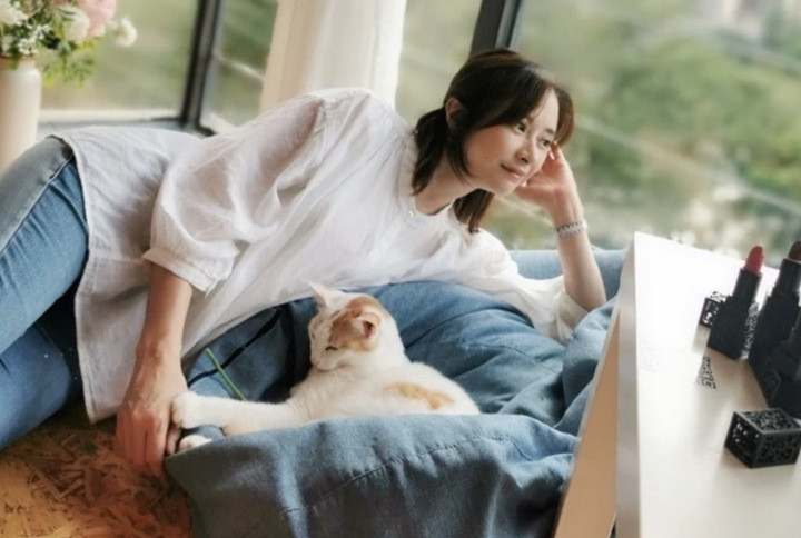 Ni cô đẹp nhất 'Tiếu ngạo giang hồ' bỏ showbiz, 50 tuổi sống kín tiếng một mình - 3