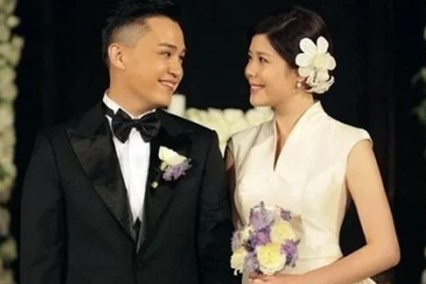 Nữ ca sĩ nổi tiếng ly hôn chồng sau 11 năm chung sống