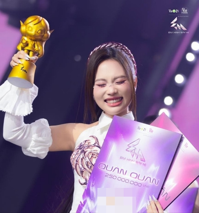 Celeb of the Week Phương Mỹ Chi – Quán quân Em Xinh Say Hi và cuộc tranh luận chưa dừng lại