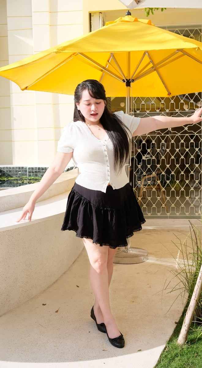 Trúc Anh Mắt biếc khoe thân hình mũm mĩm vẫn được khen xinh đẹp