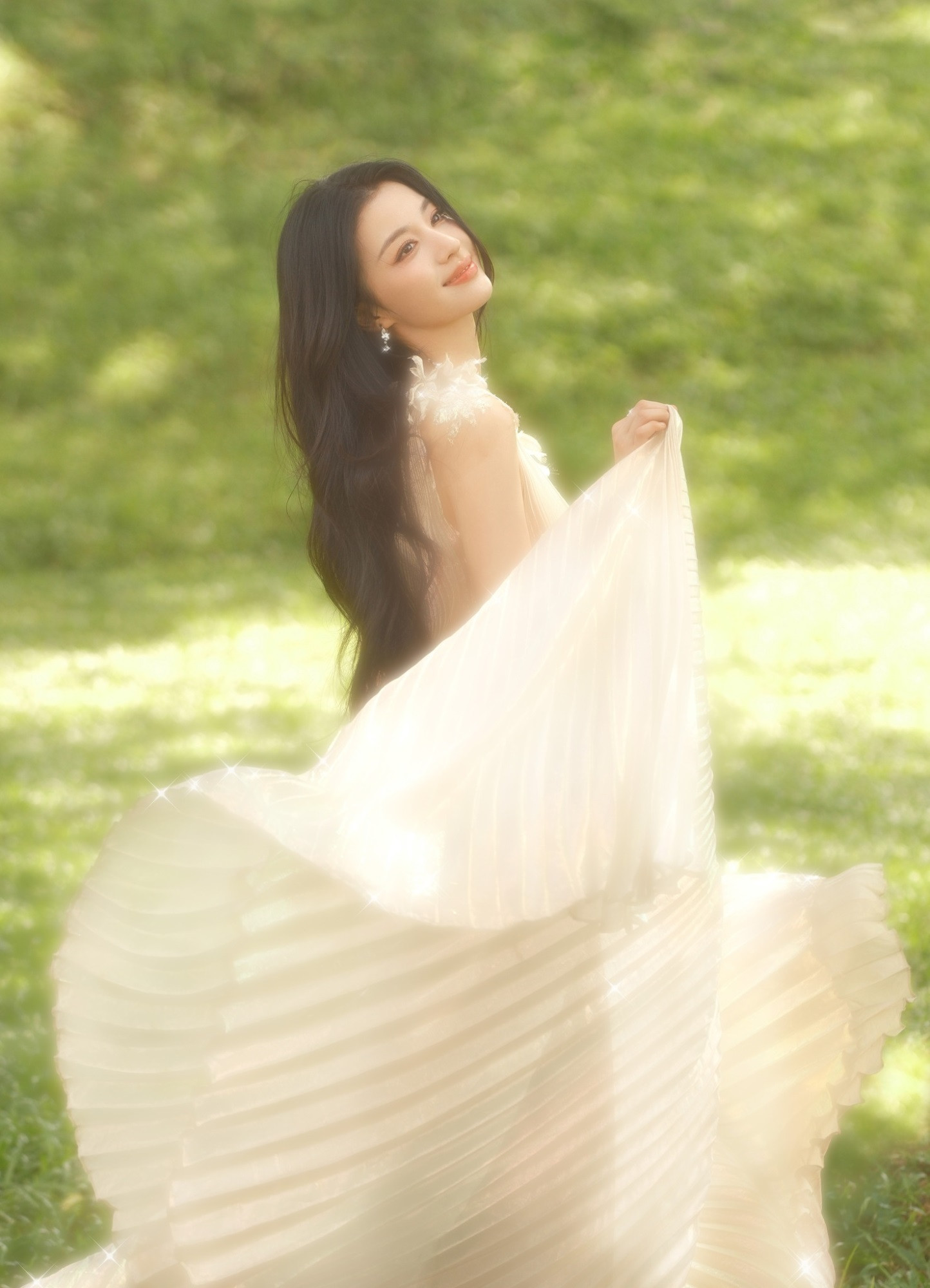 Trúng số độc đắc đúng ngày 26/8/2025, Thần Tài trao vận may 'khủng', công việc hái ra tiền, tài lộc cứ thế mà tự kéo đến - Ảnh 1