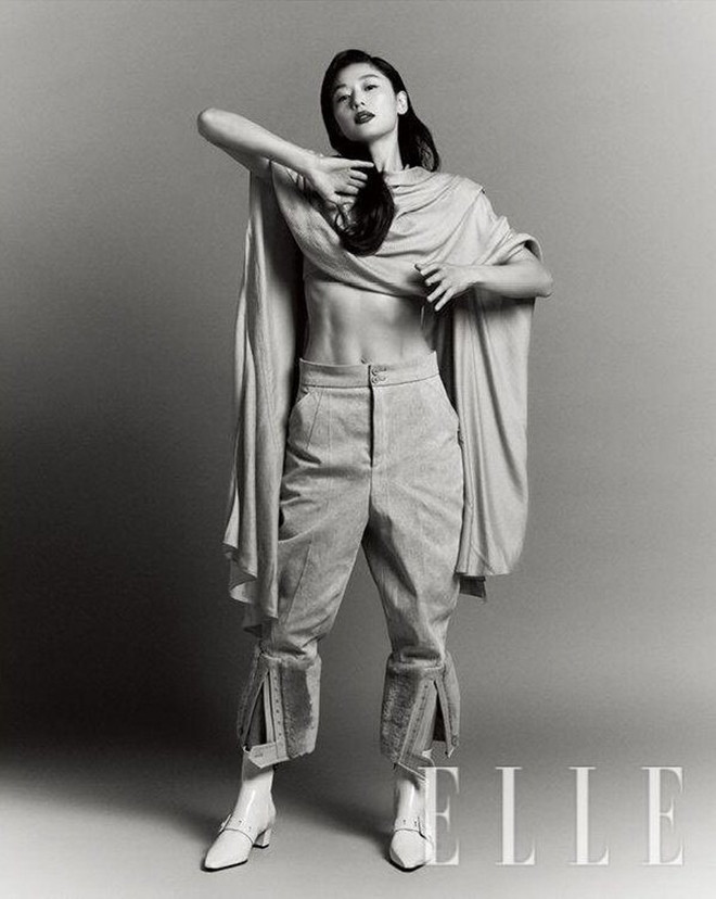 Choáng váng với vóc dáng săn chắc của mợ chảnh Jun Ji Hyun