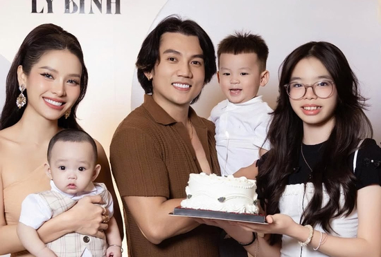 Con riêng Phương Trinh Jolie gây chú ý trong tiệc sinh nhật bố dượng, lộ rõ mối quan hệ