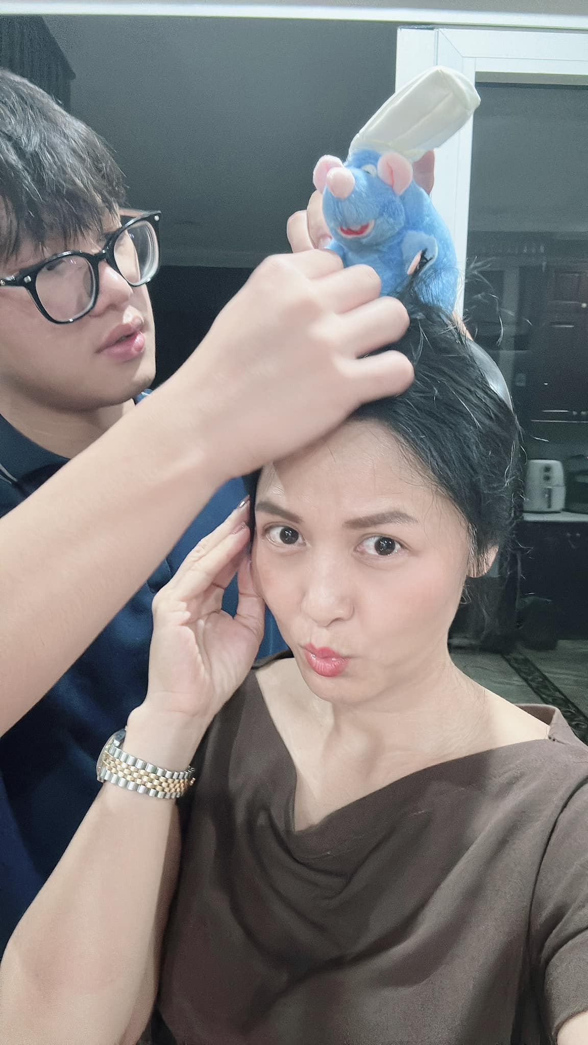 Đinh Thúy Hà - diễn viên phim 'Mưa đỏ': Đời thực tự tin khoe mặt mộc, nhan sắc 'hack tuổi'- Ảnh 5.