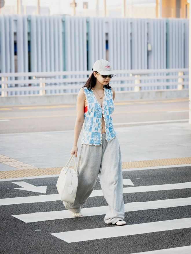 Jennie xứng danh là nữ hoàng sold out của làng thời trang