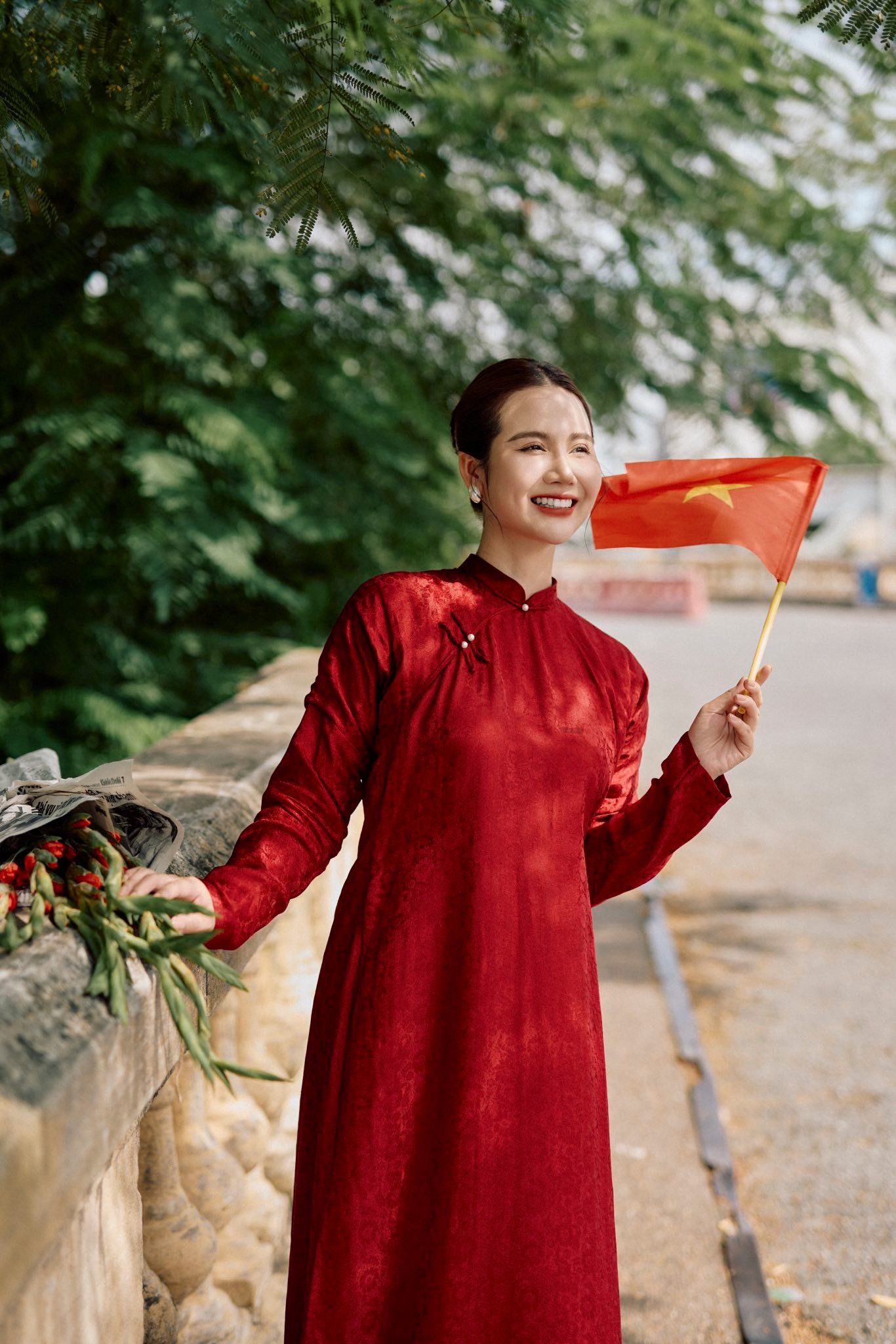 Nữ diễn viên VTV gây chú ý với bộ ảnh 'hòa bình đẹp lắm'- Ảnh 11.