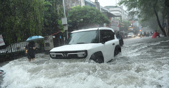 Dự báo thời tiết 30/8/2025: Mưa lớn xối xả ở miền Bắc - Trung Bộ, tâm điểm vùng nào?