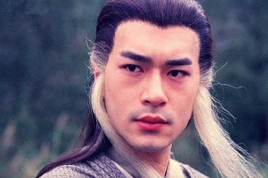 Dương Quá 'Thần điêu đại hiệp' giờ là ông trùm showbiz, U60 vẫn chưa vợ con