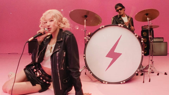 Rosé BLACKPINK thu về hơn 110 tỷ won nhờ hit APT