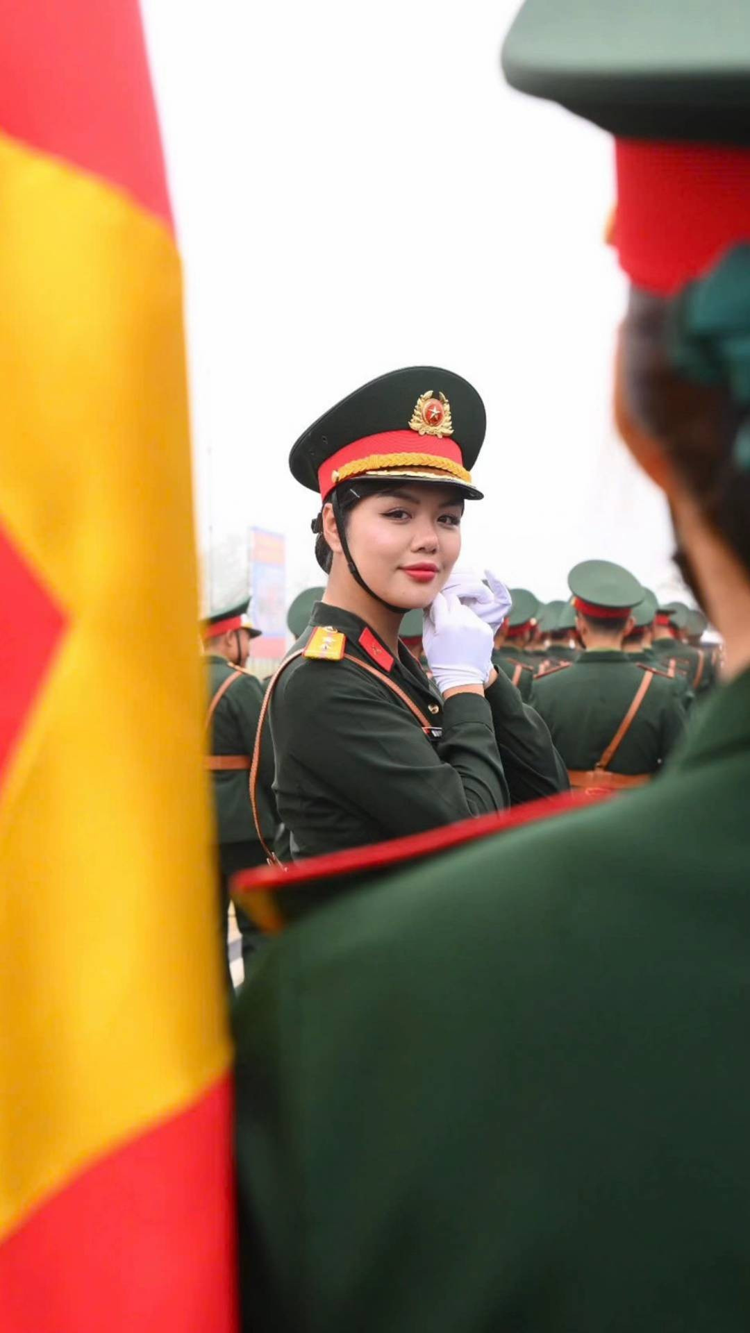 co-bo-doi-chan-dai-ngo-lam-phuong.jpg