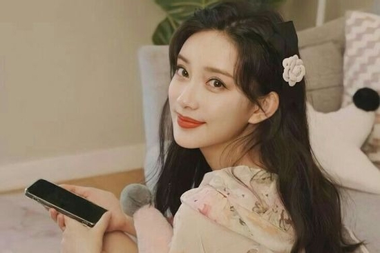 Cuối ngày hôm nay (3/8/2025), 3 con giáp nhận về tài lộc cuồn cuộn như sóng vỗ, đỉnh cao làm giàu, vàng bạc hái đầy rổ