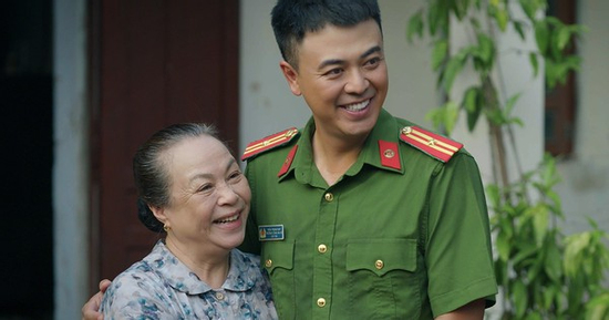 Diễn viên Tuấn Tú khác lạ khi đảm nhận vai công an xã trong 'Có anh, nơi ấy bình yên'