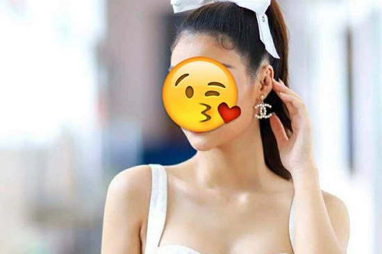 Trước giờ vẫn được khen học vấn khủng, nàng Hậu Việt này mới tiết lộ chưa tốt nghiệp đại học