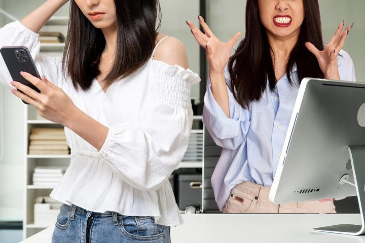 Từ chối lời mời làm việc, nữ sinh viên bị đưa vào 'danh sách đen' tuyển dụng. (Ảnh minh họa: Shutterstock)