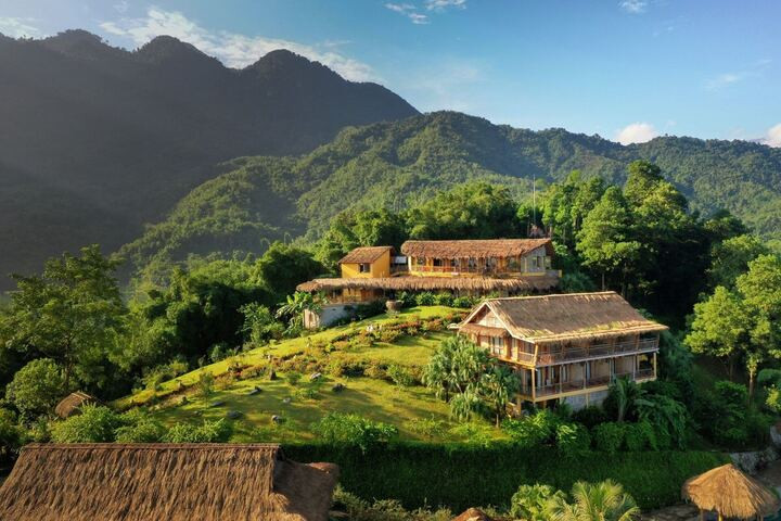 Khung cảnh làng quê thanh bình ở Mai Châu có thể khiến bất kỳ ai cảm thấy thư giãn, bình yên. (Ảnh: Internet).