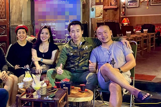 Một nam diễn viên nhà ở đường Nguyễn Thái Học có hành động đẹp giữa những ngày kỷ niệm A80