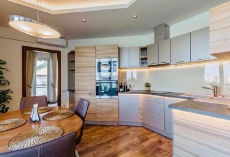 Nam ca sĩ từng mắc bệnh nghiêm trọng: Sở hữu biệt thự triệu đô, tuổi 42 có cuộc sống hôn nhân viên mãn- Ảnh 9.