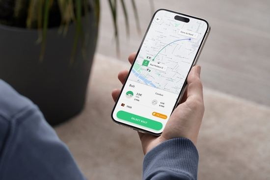 Phát hiện vợ ngoại tình nhờ ứng dụng đặt xe công nghệ