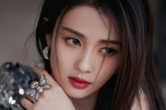 Đúng 20h hôm nay, ngày 4/8/2025, 3 con giáp Tài Vận song toàn, chuyển mình tích cực, cuộc đời sang trang