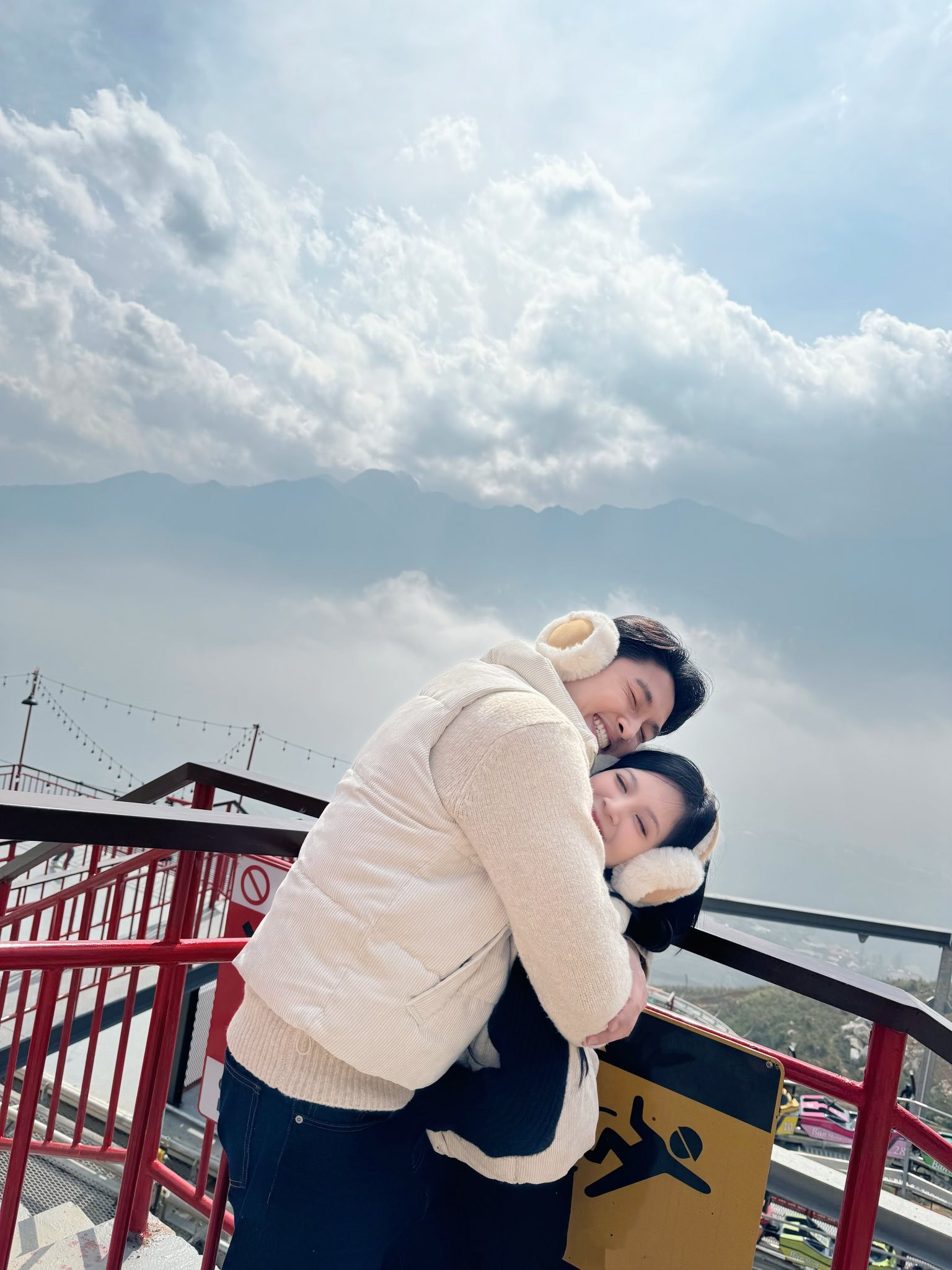 Đình Tú bị bà xã Ngọc Huyền chê ấm đầu