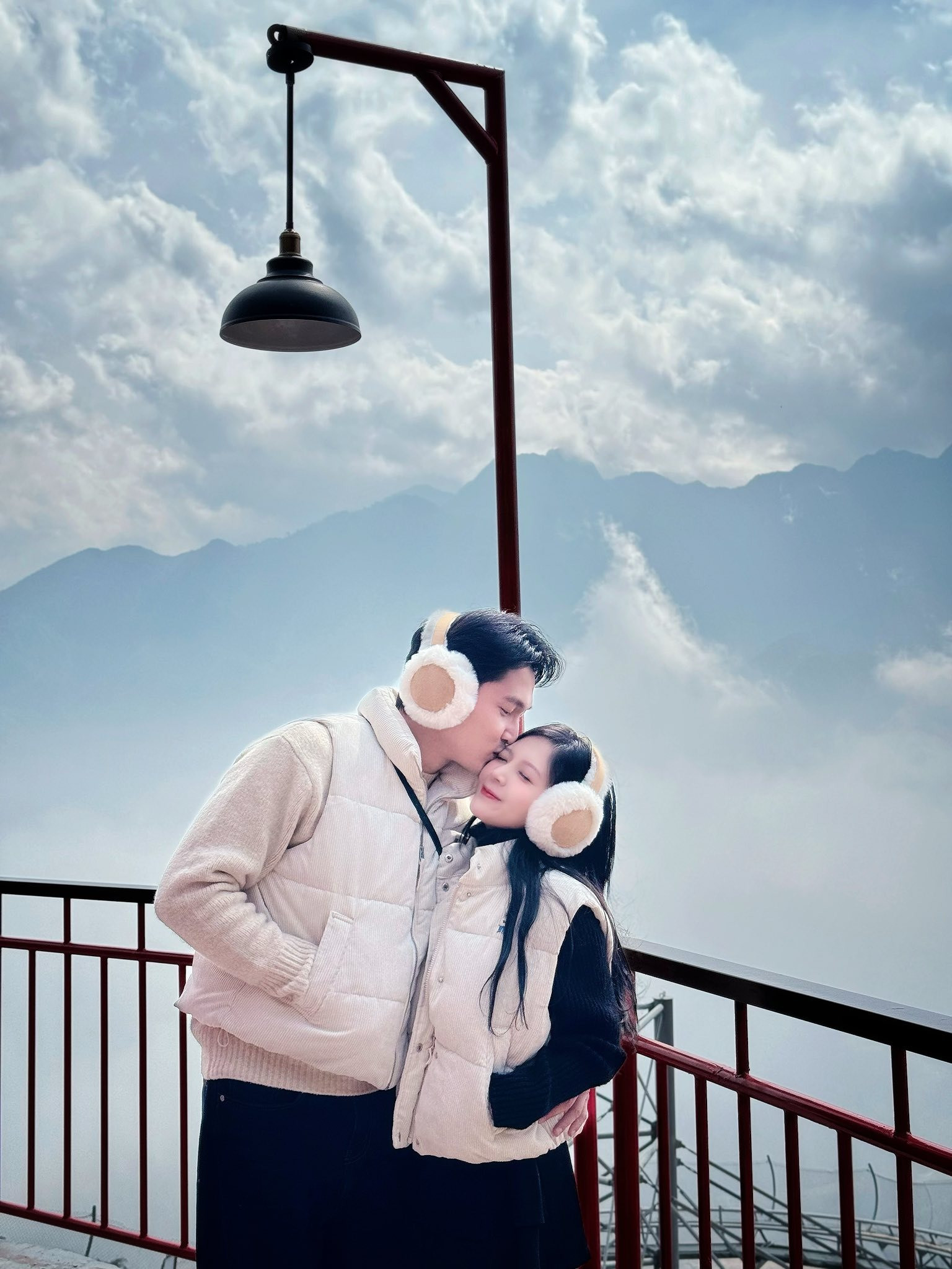 Đình Tú bị bà xã Ngọc Huyền chê ấm đầu