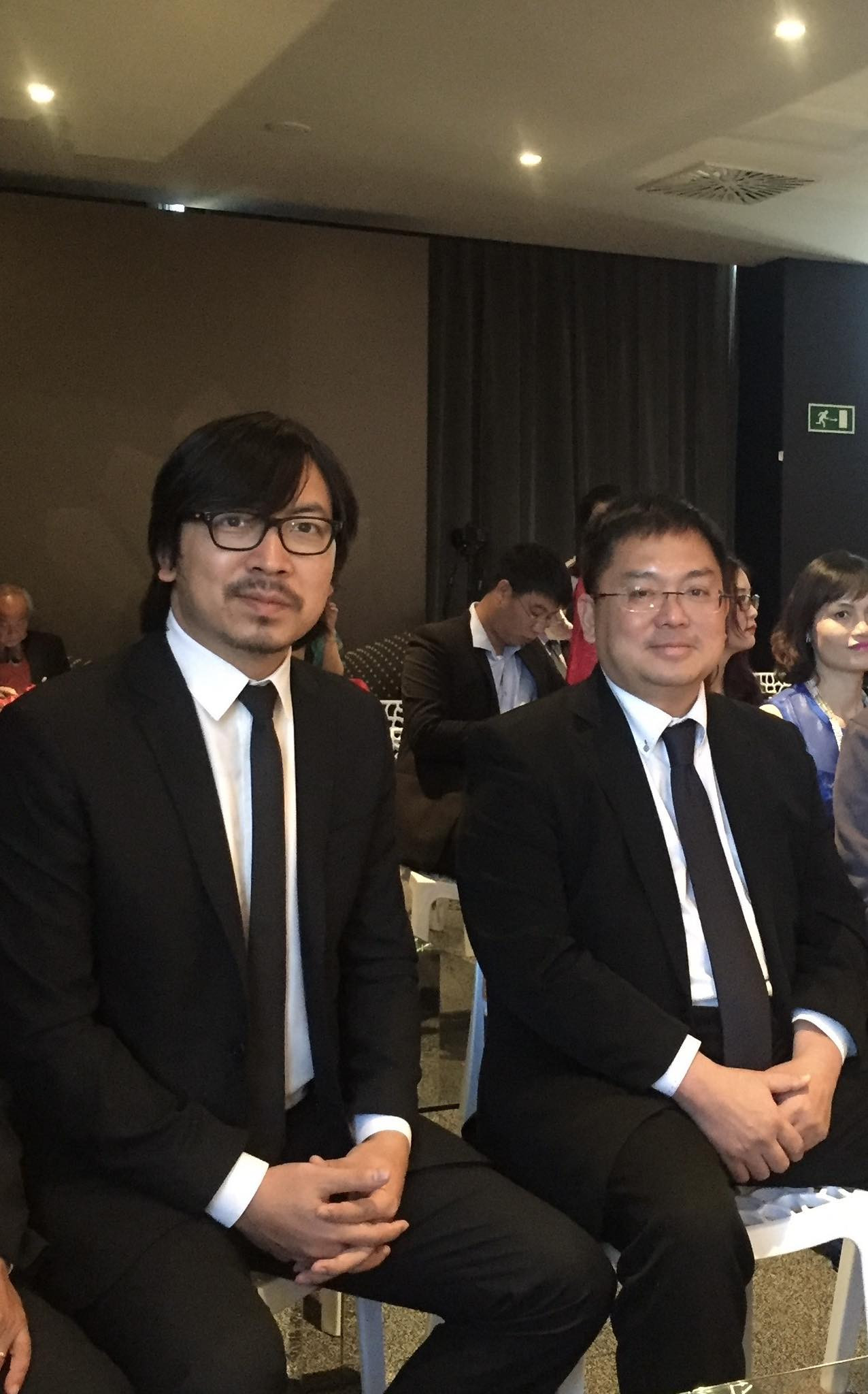 Giáo sư Xoay chia sẻ xúc động hé lộ con người thật ông Hoàng Nam Tiến đang viral trên MXH