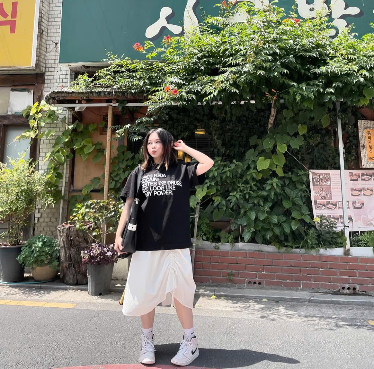 Linh Rin cho em gái ruột cực kín tiếng lên sóng nhan sắc thế nào mà gây bất ngờ