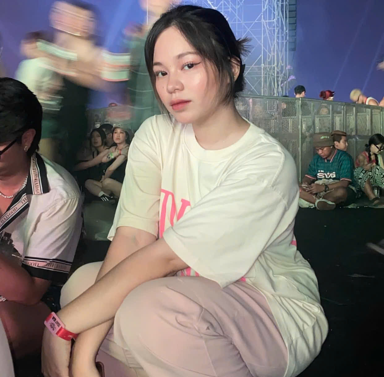 Linh Rin cho em gái ruột cực kín tiếng lên sóng nhan sắc thế nào mà gây bất ngờ