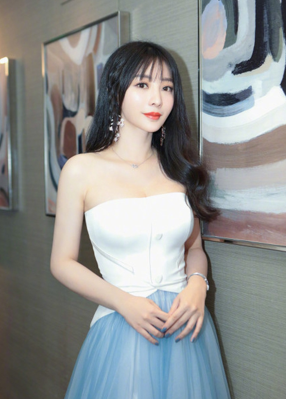 Mỹ nhân siêu vòng một của showbiz Hoa ngữ được minh oan