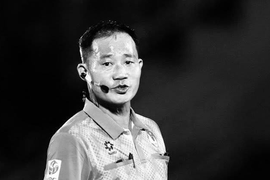 Trọng tài V.League đột ngột qua đời, sếp VFF: 'Tôi thật sự bàng hoàng và đau lòng'