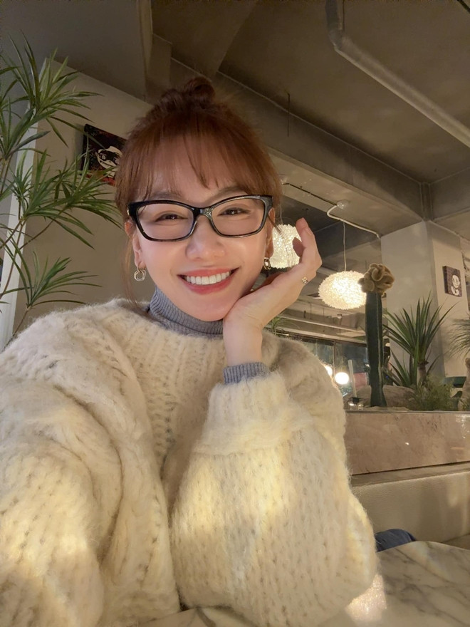 Hari Won lên đồ như teen girl ai tin nổi đã U40